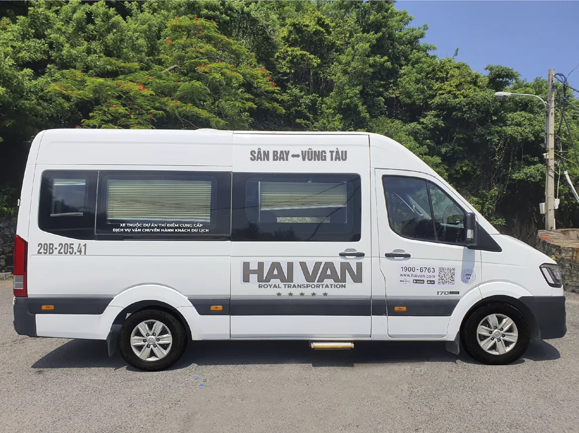 Xe Royal Hải Vân